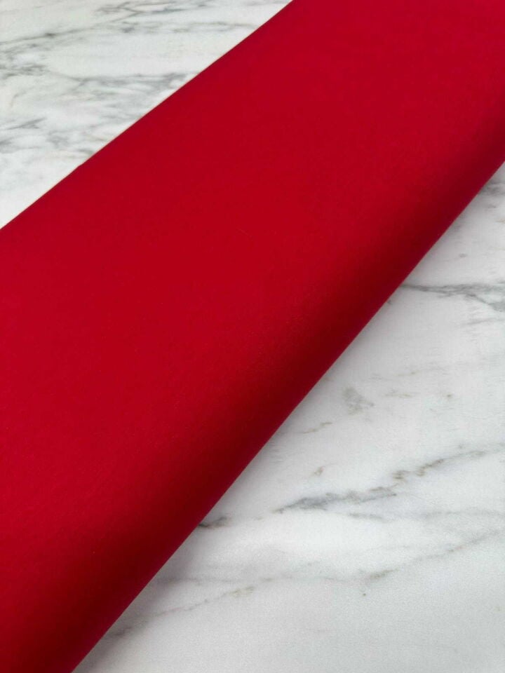 Kırmızı Renk İki İplik Penye Kumaş Yumuşak Dökümlü