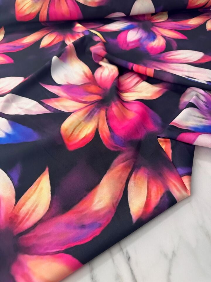 Zambak Desen Elbiselik Gömleklik Krep Kumaş