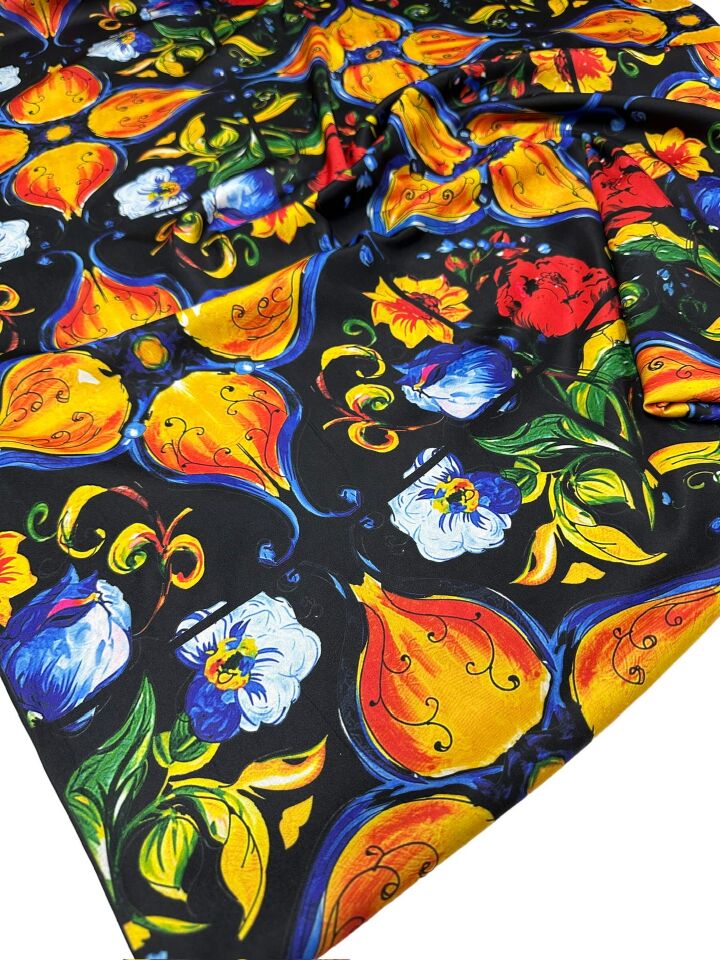 Nakış Desen Elbiselik Gömleklik Krep Kumaş