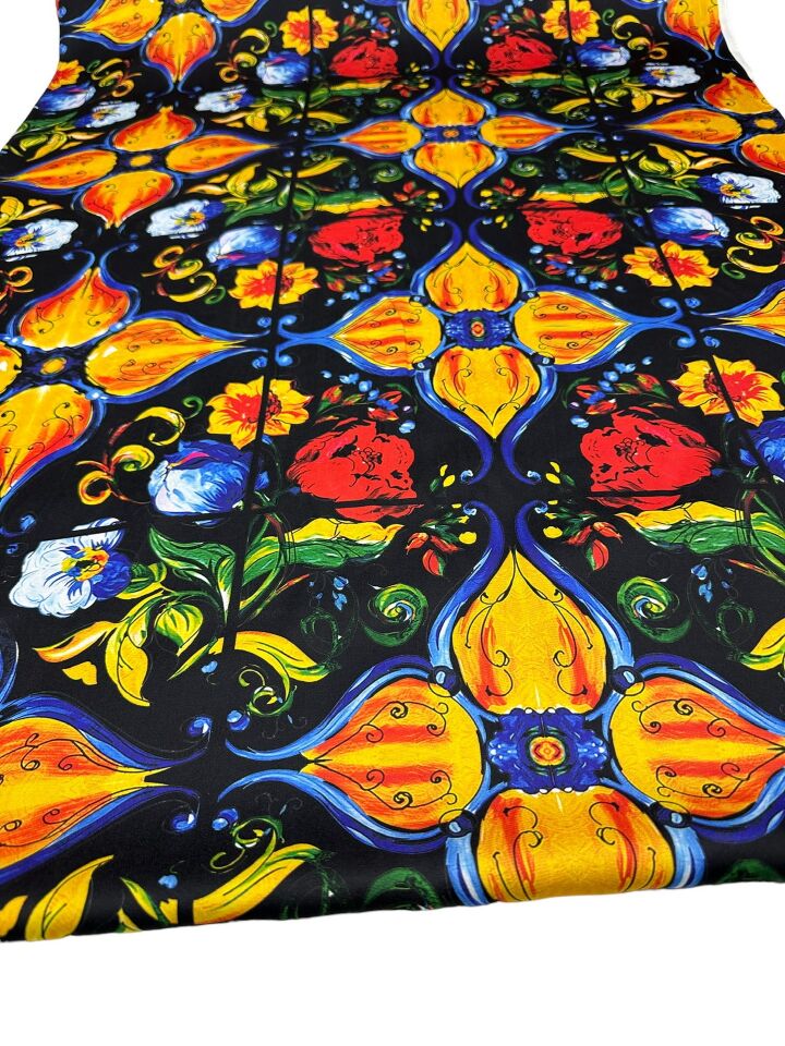 Nakış Desen Elbiselik Gömleklik Krep Kumaş