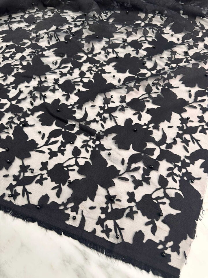 İnci İşleme Siyah Yakma Tül Abiye Elbise