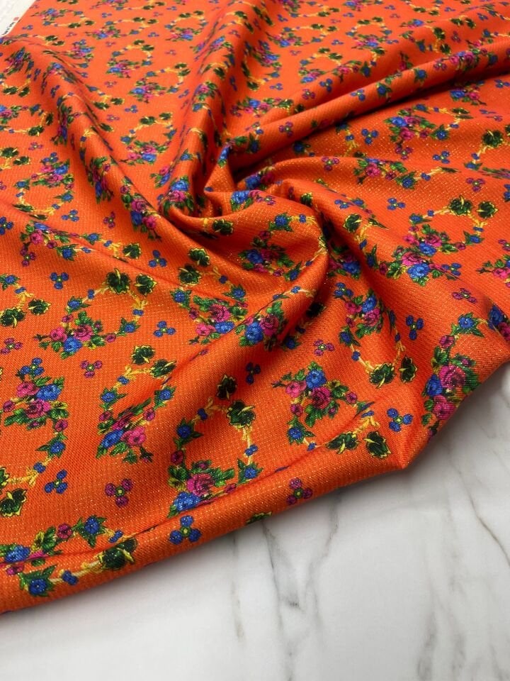 Altın Simli Çiçek Desen Elbiselik Keten Kumaş