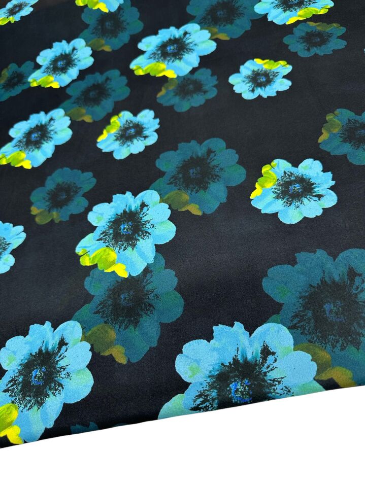 Mavi Geranium Desen Elbiselik Gömleklik Krep Kumaş