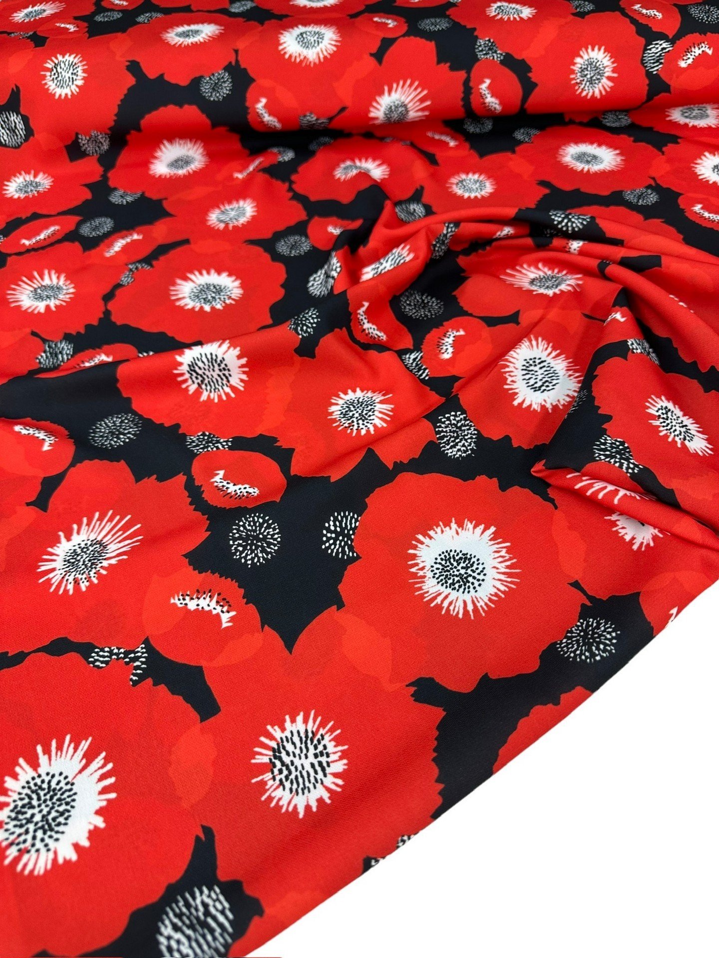 Kırmızı Geranium Desen Elbiselik Gömleklik Krep Kumaş