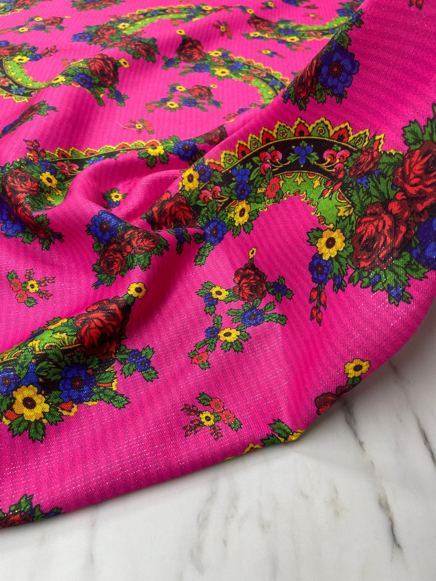 Altın Simli Otantik Desen Elbiselik Keten Kumaş