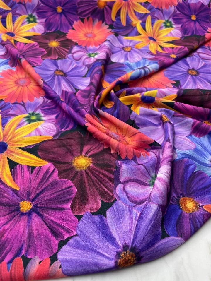 Çiçek Desen Elbiselik Gömleklik Krep Kumaş