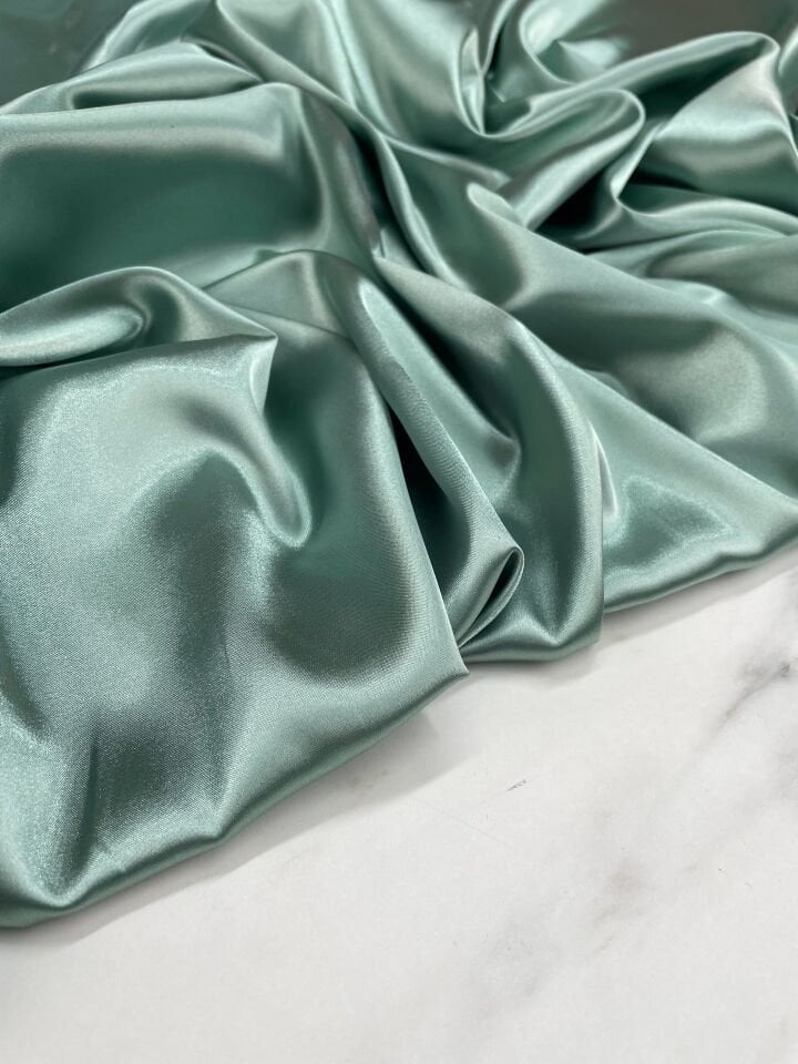 Su Yeşili Düz Elbiselik Likralı Saten Kumaş