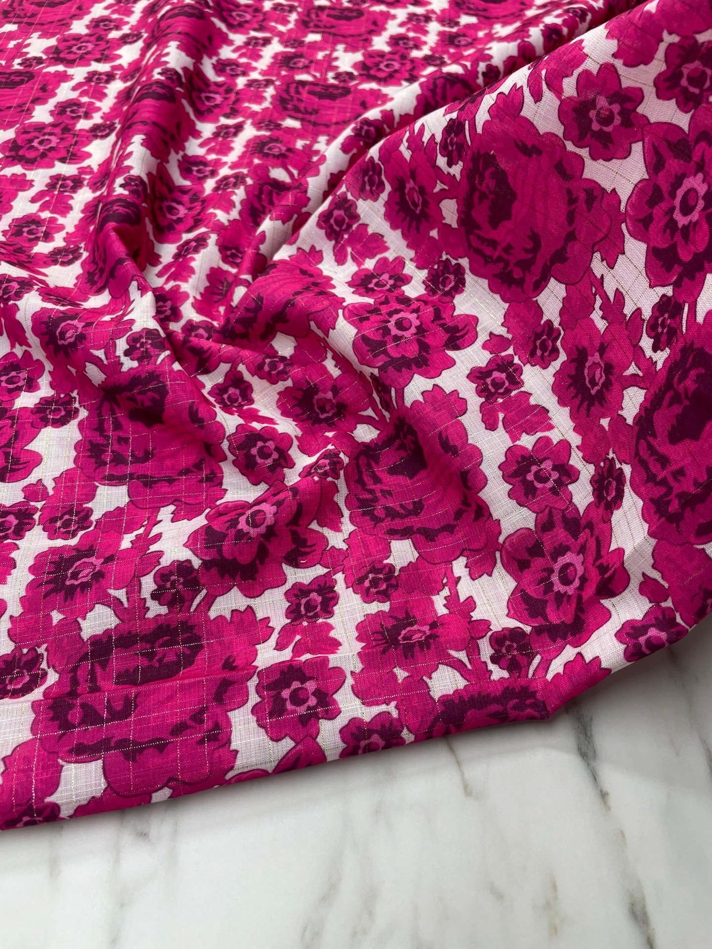 Altın Simli Holida Çiçegi Desen Elbiselik Keten Kumaş