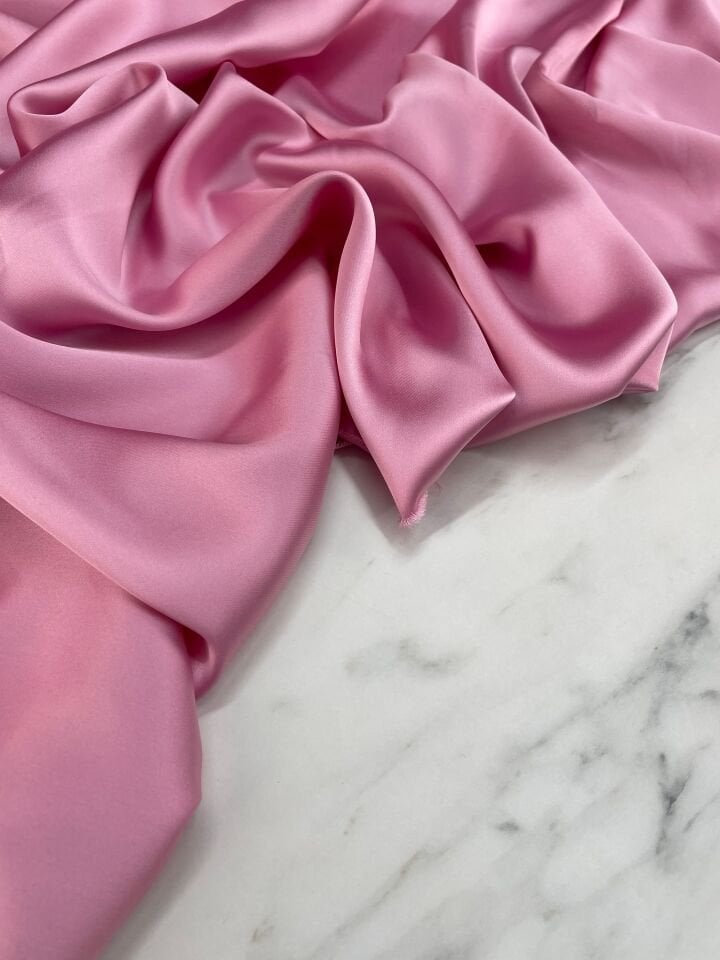 Pembe Düz Elbiselik Likralı Saten Kumaş