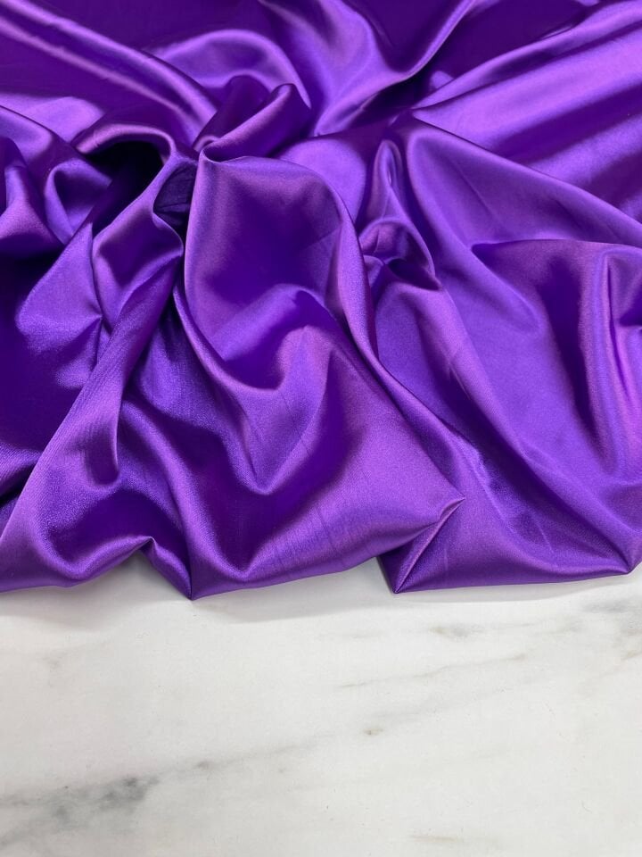 Mor Düz Elbiselik Likralı Saten Kumaş