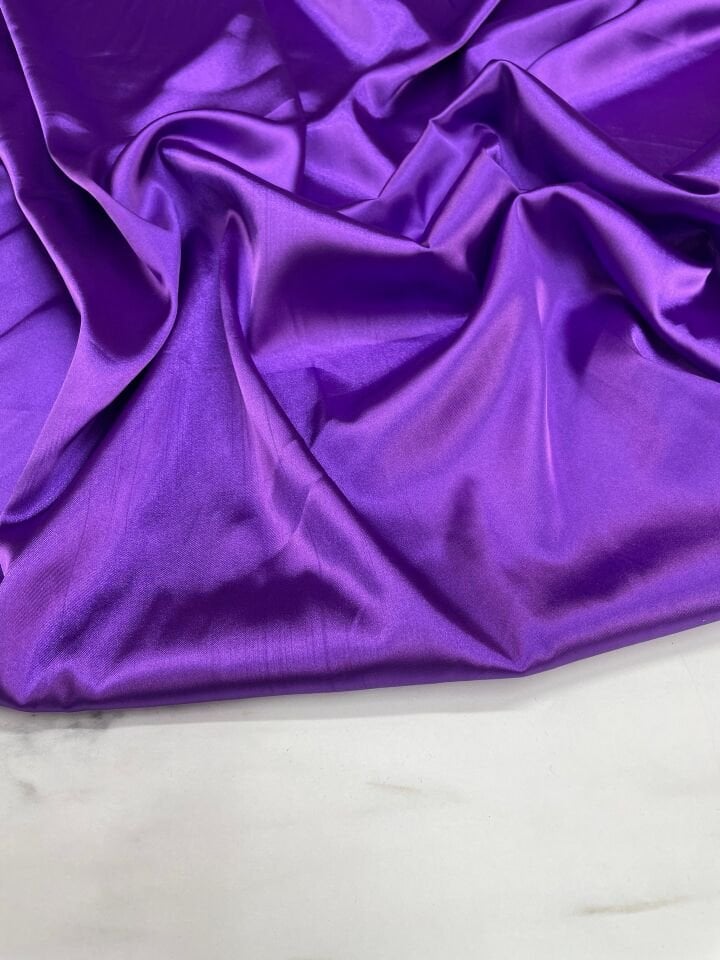Mor Düz Elbiselik Likralı Saten Kumaş
