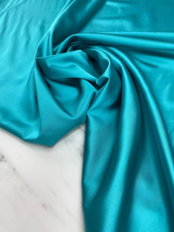Turkuaz Düz Elbiselik Likralı Saten Kumaş