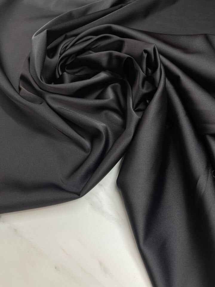 Siyah Düz Elbiselik Likralı Saten Kumaş