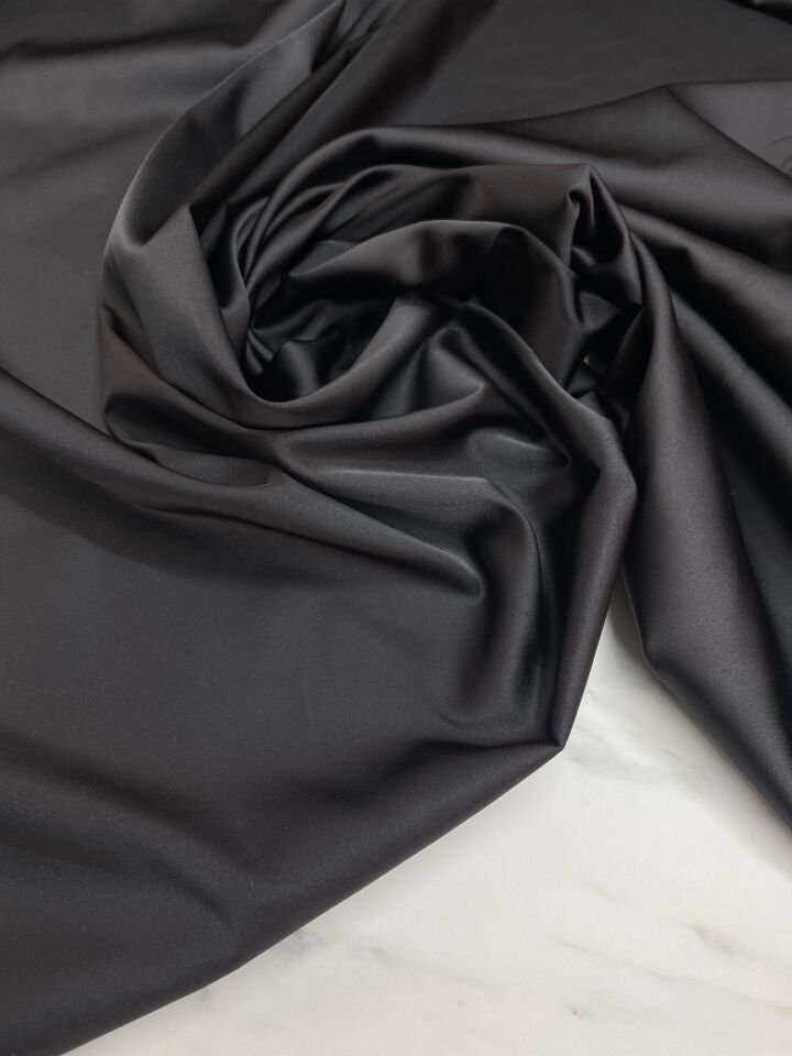 Siyah Düz Elbiselik Likralı Saten Kumaş