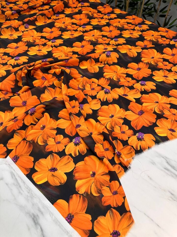 Geranium Desen Elbiselik Gömleklik Krep Kumaş