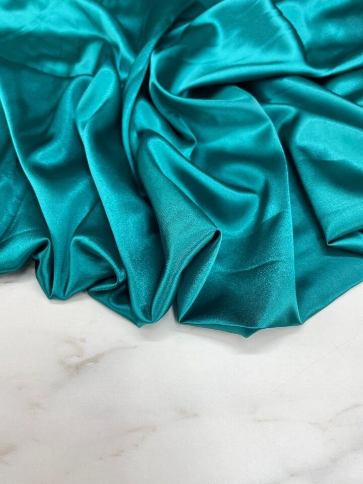 Petrol Mavisi Düz Elbiselik Likralı Saten Kumaş