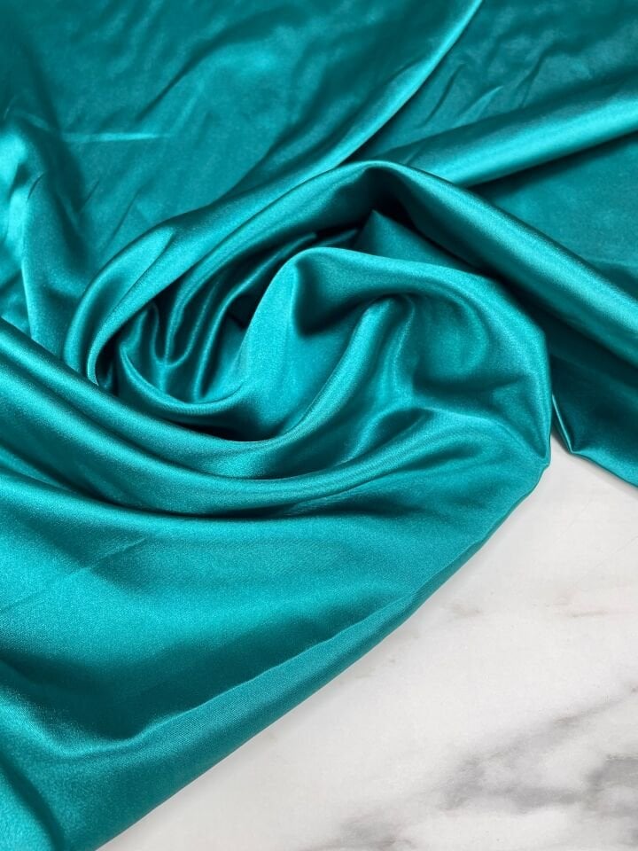 Petrol Mavisi Düz Elbiselik Likralı Saten Kumaş