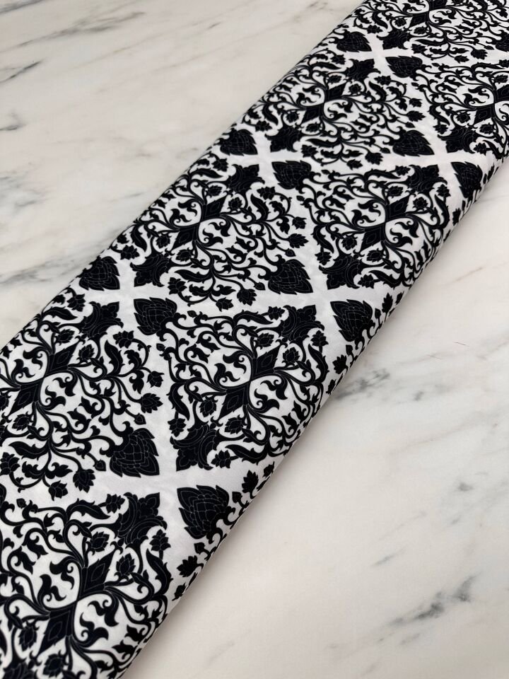 Siyah Nakış Desen Elbiselik Gömleklik Krep Kumaş