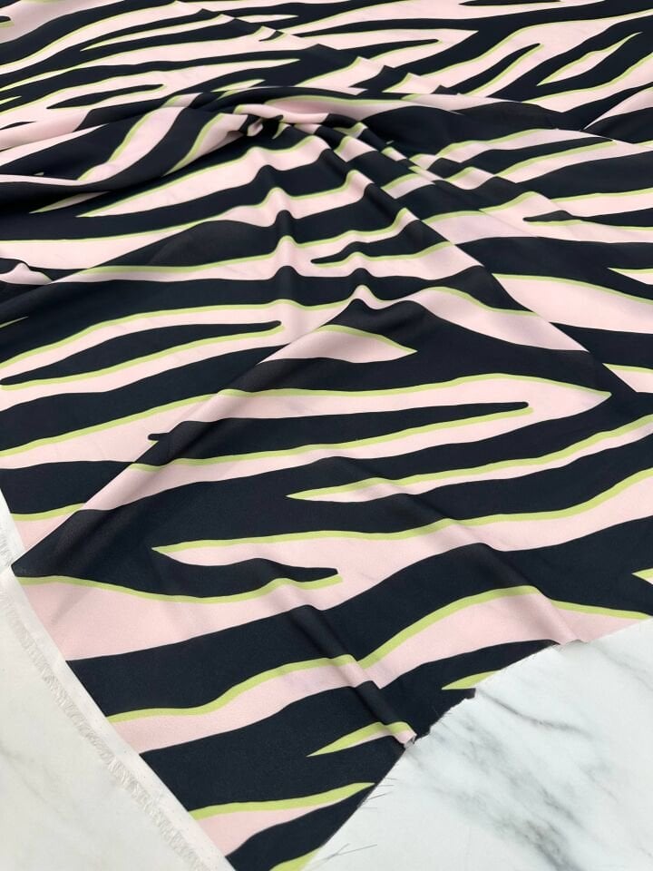 Zebra Desen Elbiselik Gömleklik Krep Kumaş