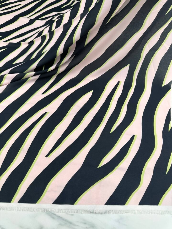 Zebra Desen Elbiselik Gömleklik Krep Kumaş