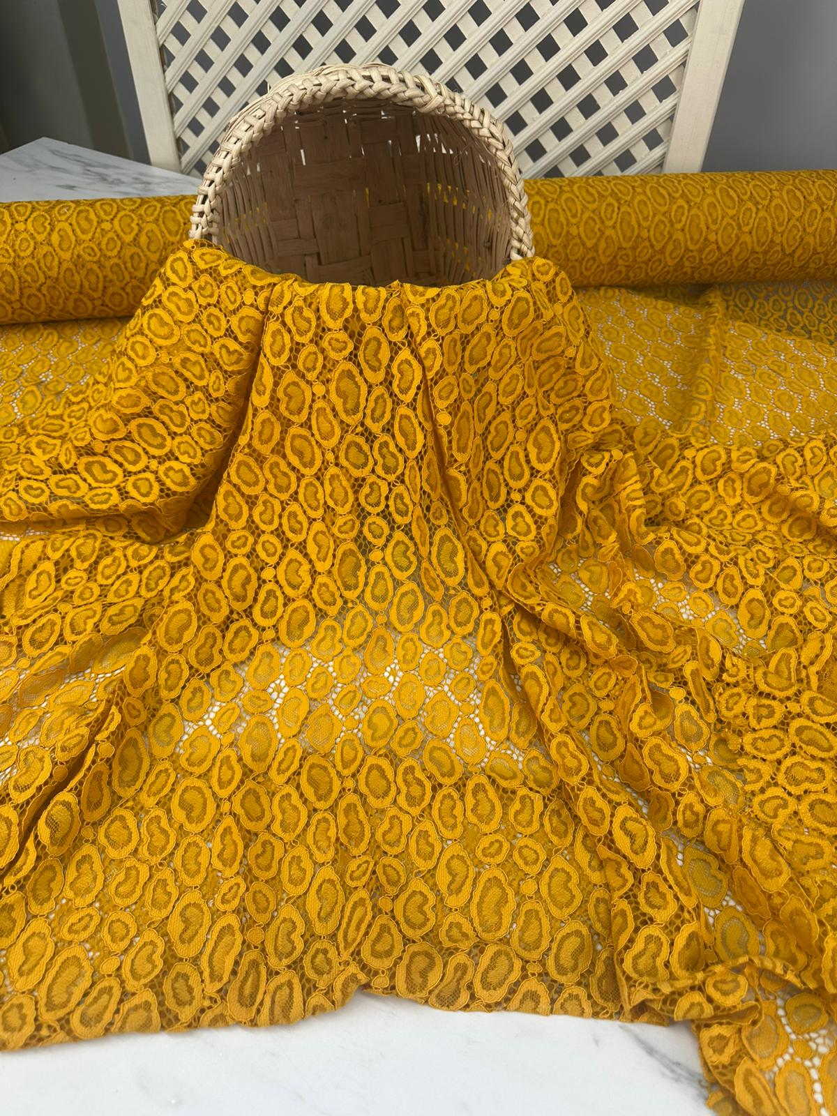 Saluar Dantel Kumaş