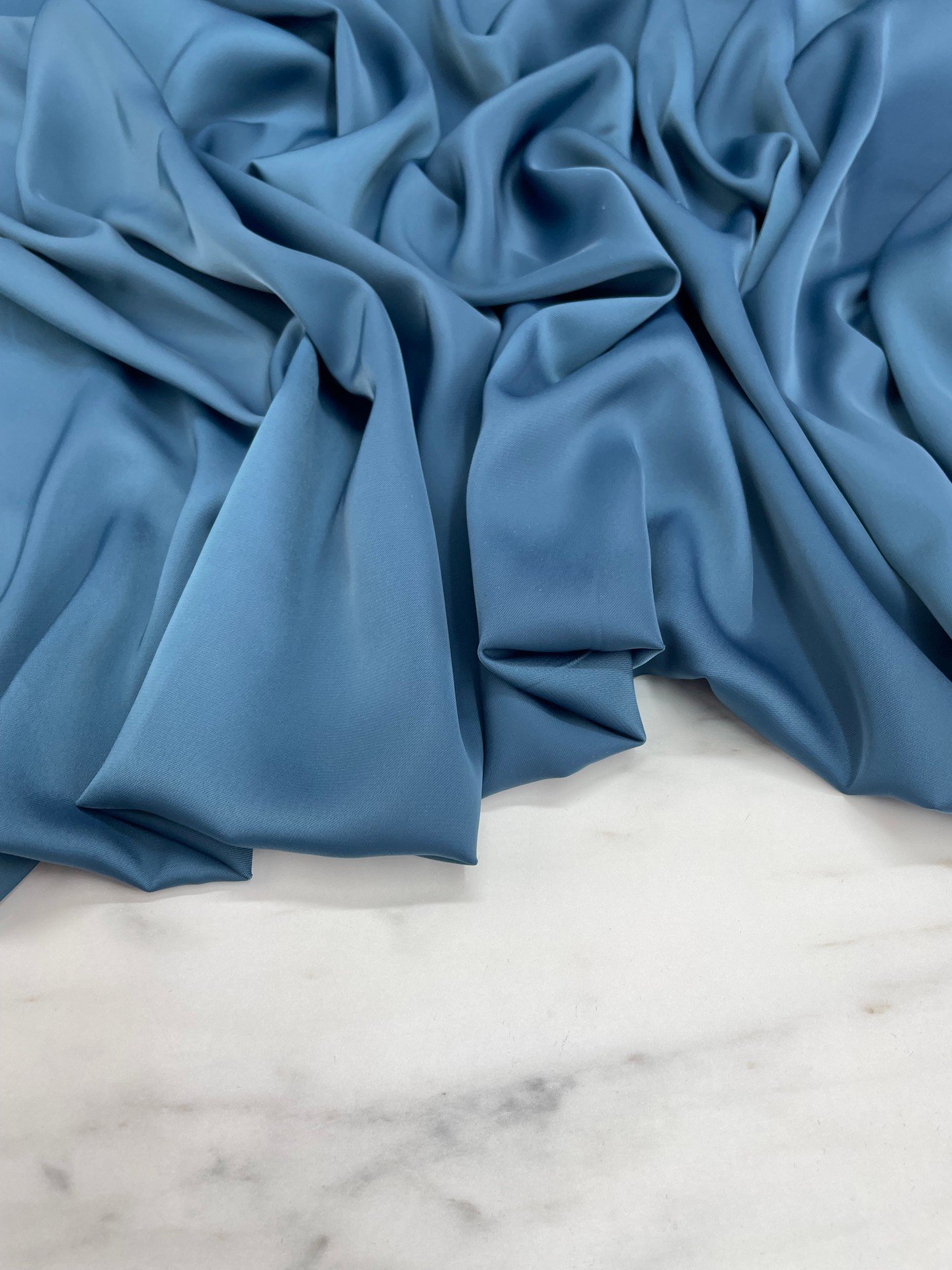 Mavi Düz Elbiselik Likralı Saten Kumaş