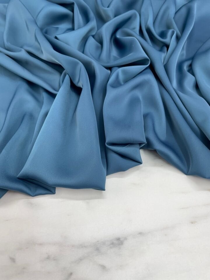 Mavi Düz Elbiselik Likralı Saten Kumaş