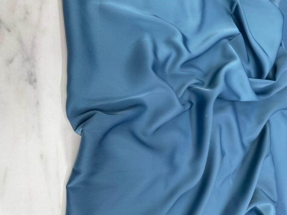 Mavi Düz Elbiselik Likralı Saten Kumaş