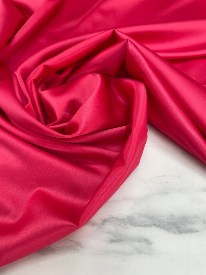 Fuşya Düz Elbiselik Likralı Saten Kumaş