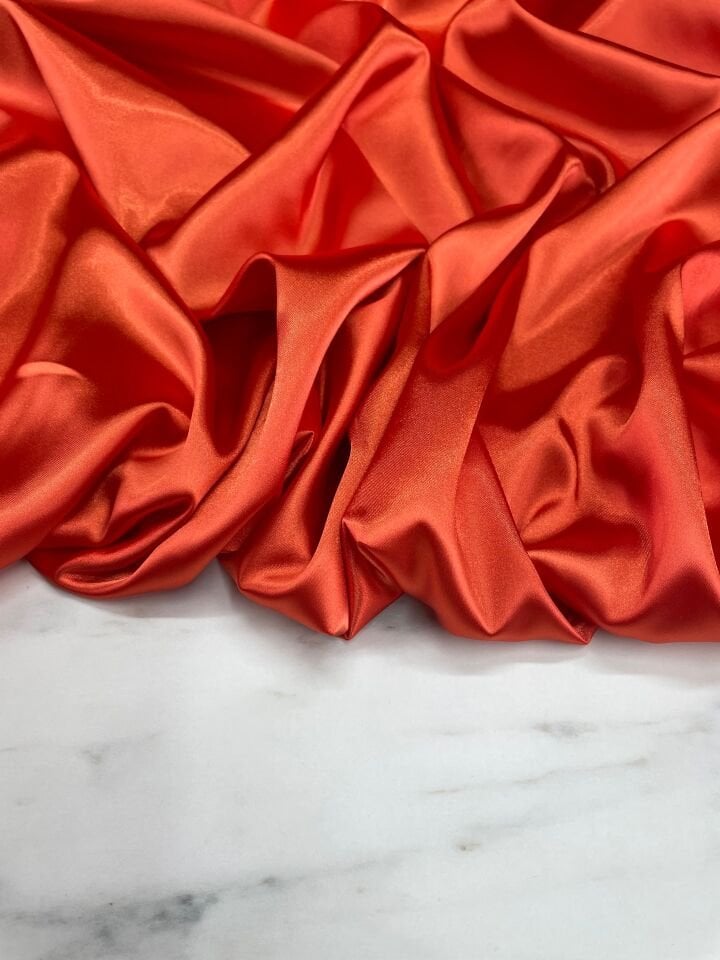 Turuncu Düz Elbiselik Likralı Saten Kumaş