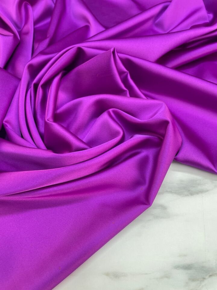 Mor Düz Elbiselik Likralı Saten Kumaş