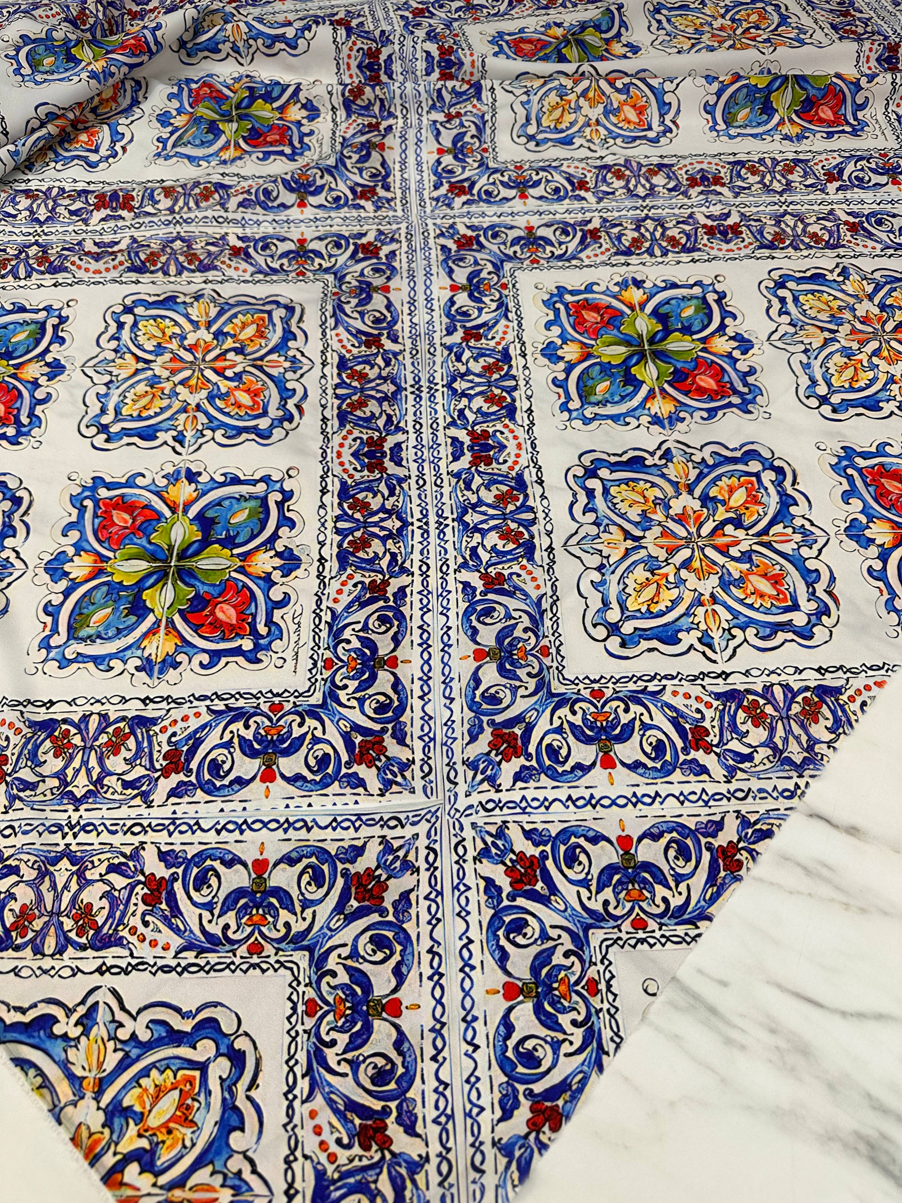 Nakış Desen Elbiselik Gömleklik Krep Kumaş