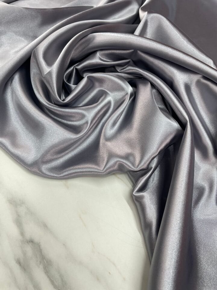Gri Düz Elbiselik Likralı Saten Kumaş