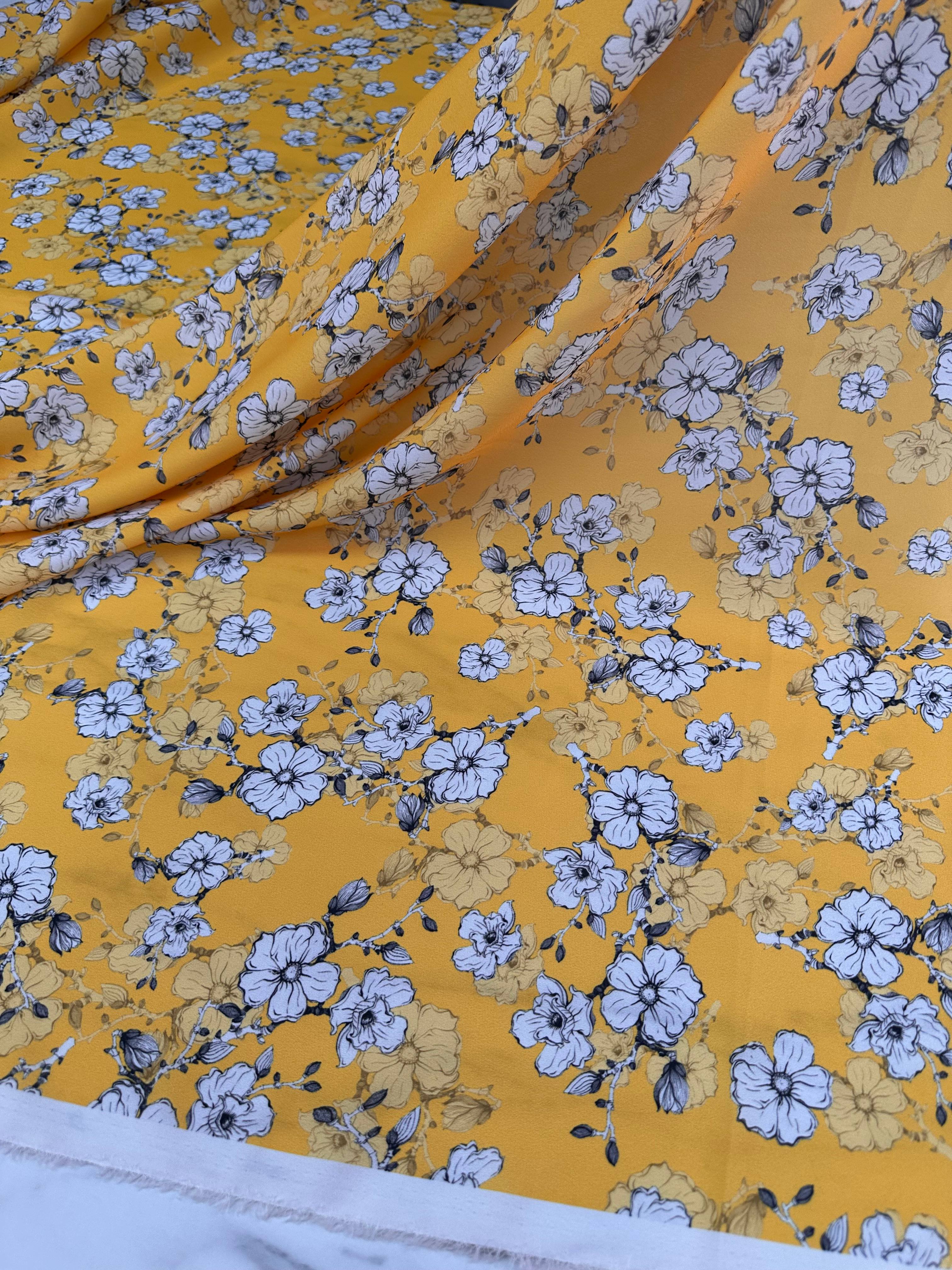 Sarı Erik Çiçeği Desen Elbiselik Gömleklik Krep Kumaş