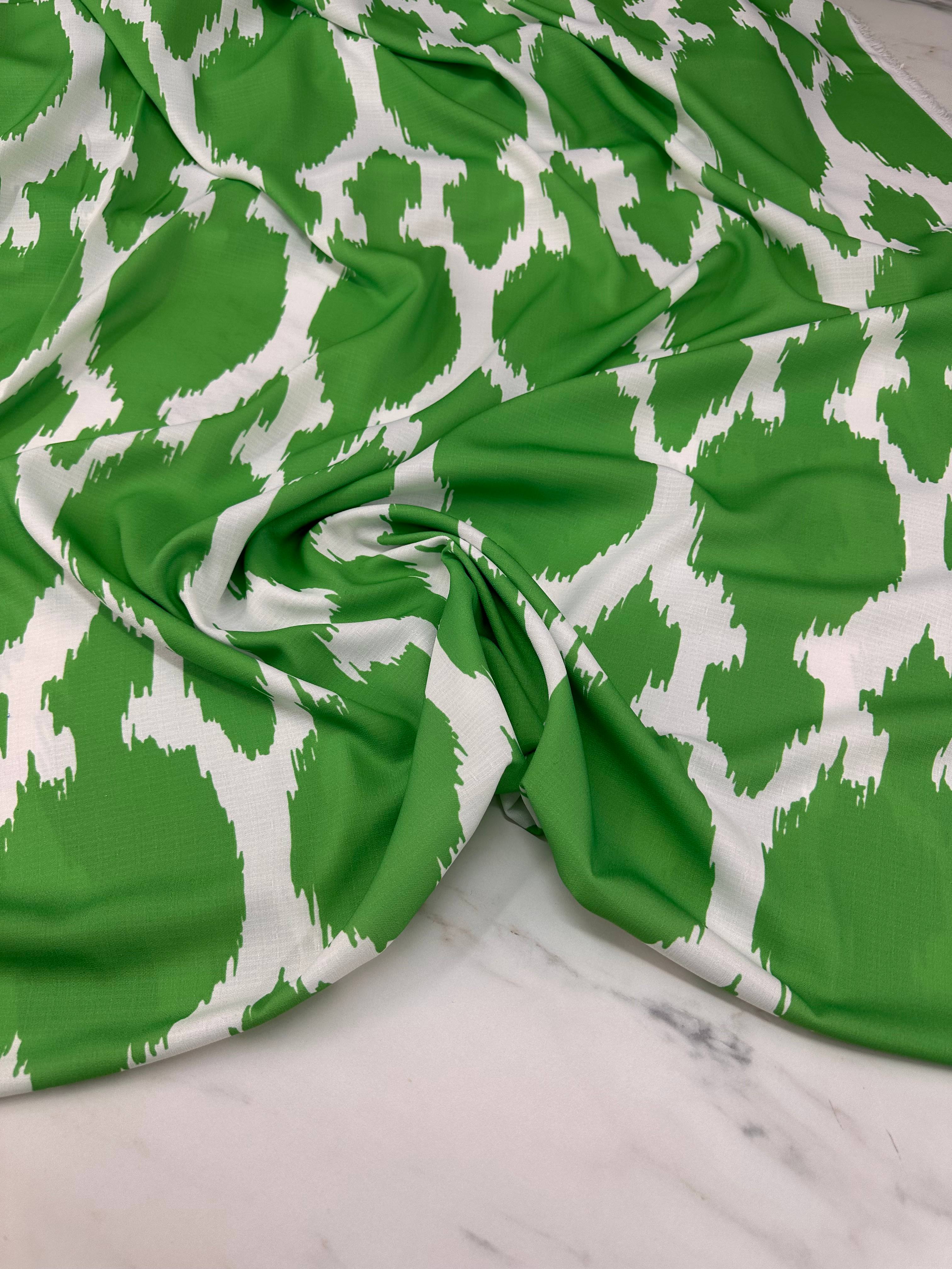 Yeşil Desen Elbiselik Gömleklik Krep Kumaş