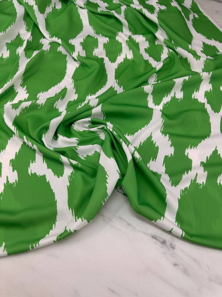 Yeşil Desen Elbiselik Gömleklik Krep Kumaş