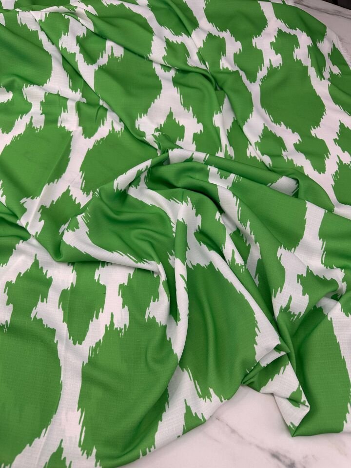 Yeşil Desen Elbiselik Gömleklik Krep Kumaş