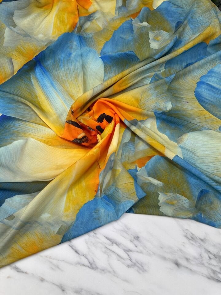 Büyük Çiçek Desen Elbiselik Gömleklik Krep Kumaş