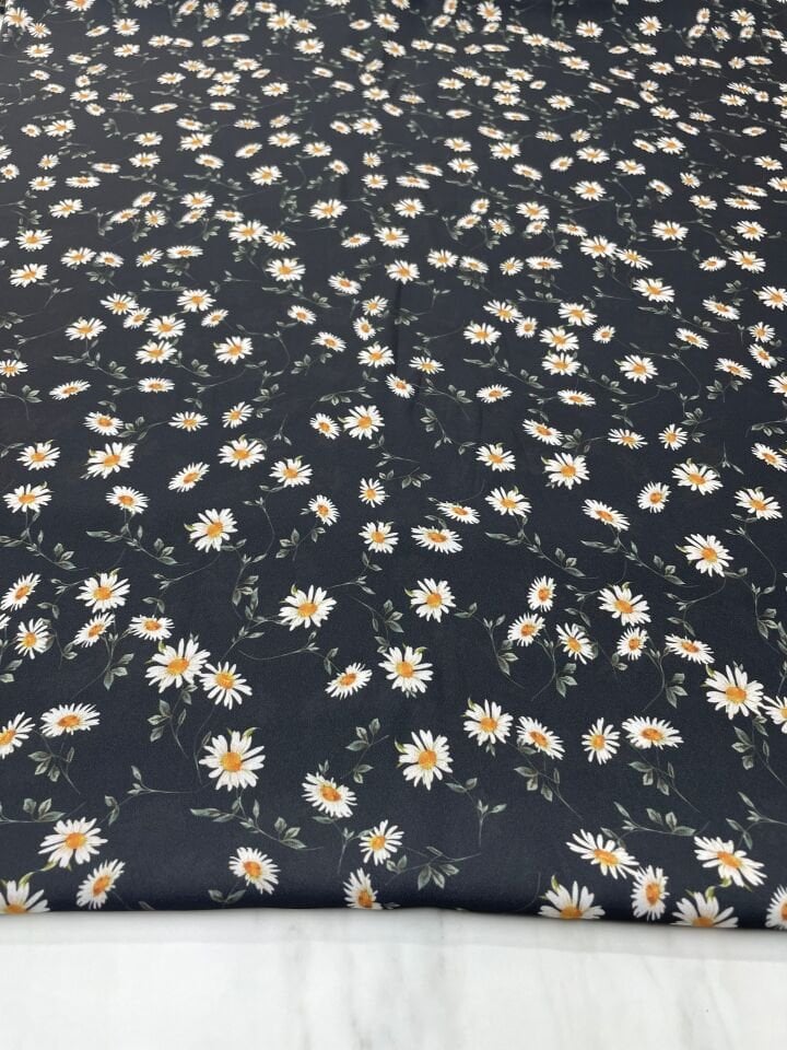 Siyah Papatya Desen Elbiselik Gömleklik Krep Kumaş