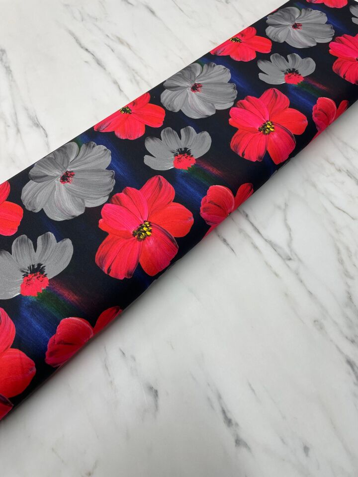 Kırmızı Geranium Desen Elbiselik Gömleklik Krep Kumaş