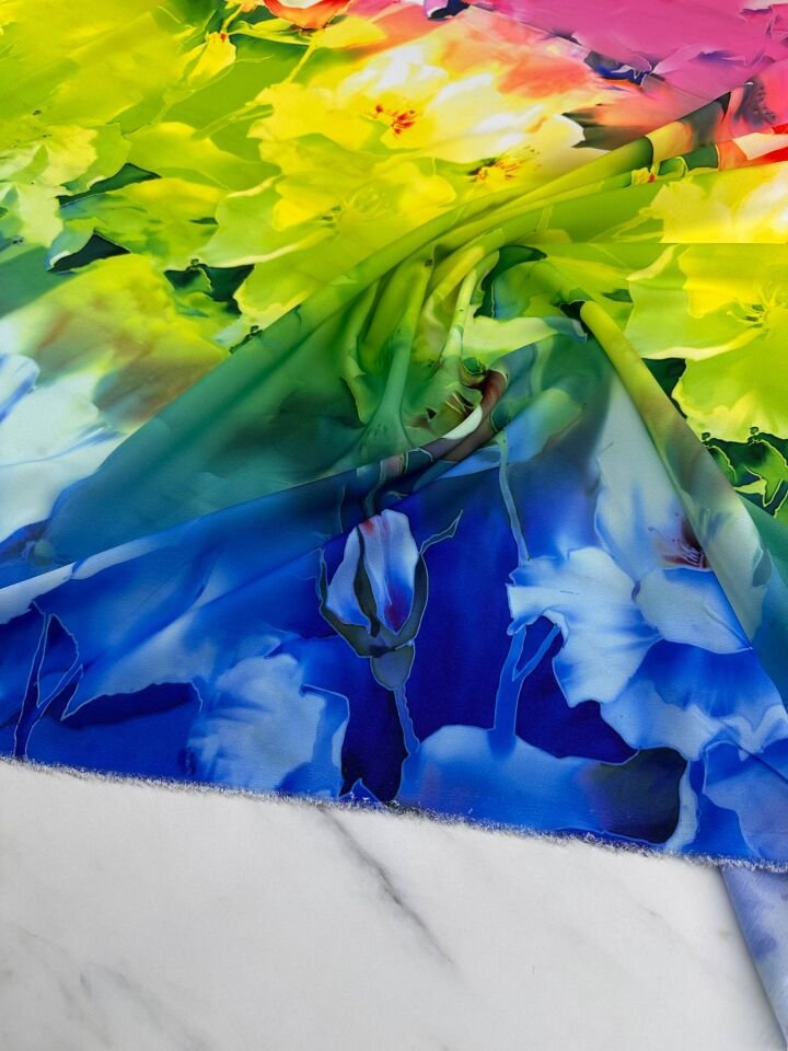 Renkli Desen Elbiselik Gömleklik Krep Kumaş