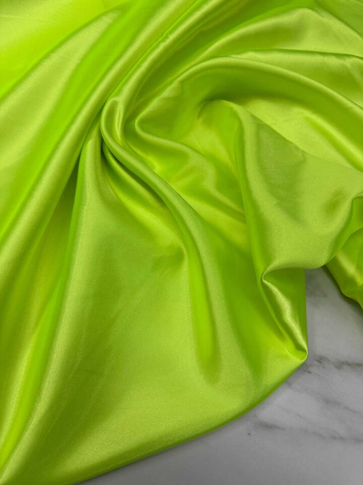 Neon Yeşili Likralı Saten Kumaş