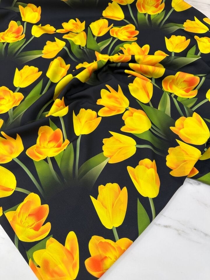 Sarı Gül Desen Elbiselik Gömleklik Krep Kumaş