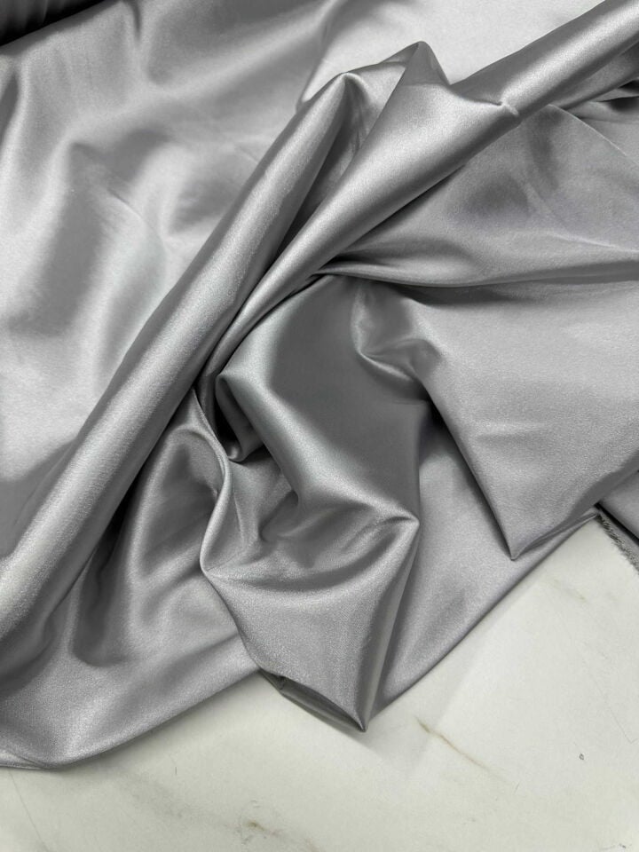 Gümüş Grisi Likralı Saten Kumaş