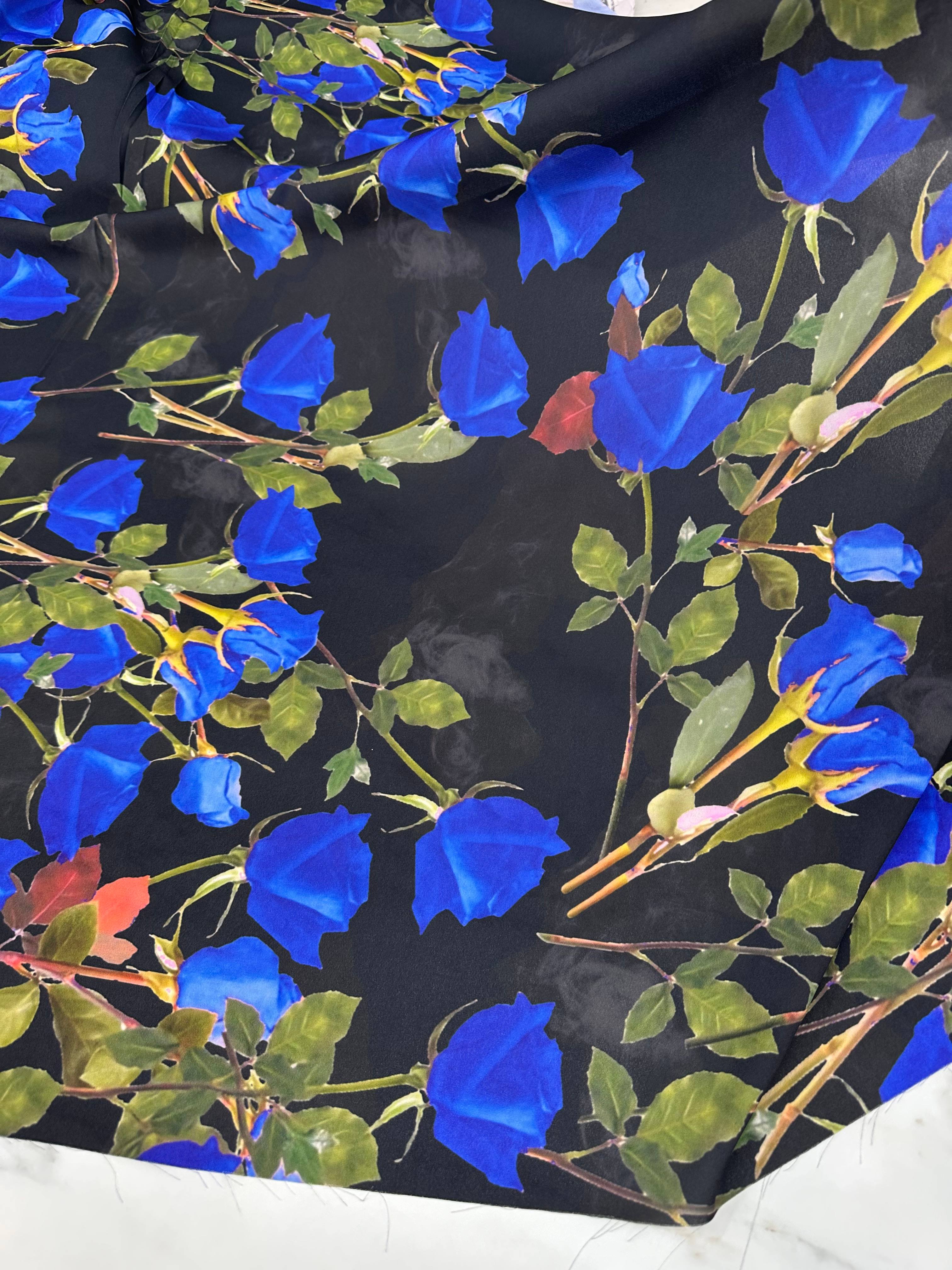 Lacivert Gül Desen Elbiselik Gömleklik Krep Kumaş