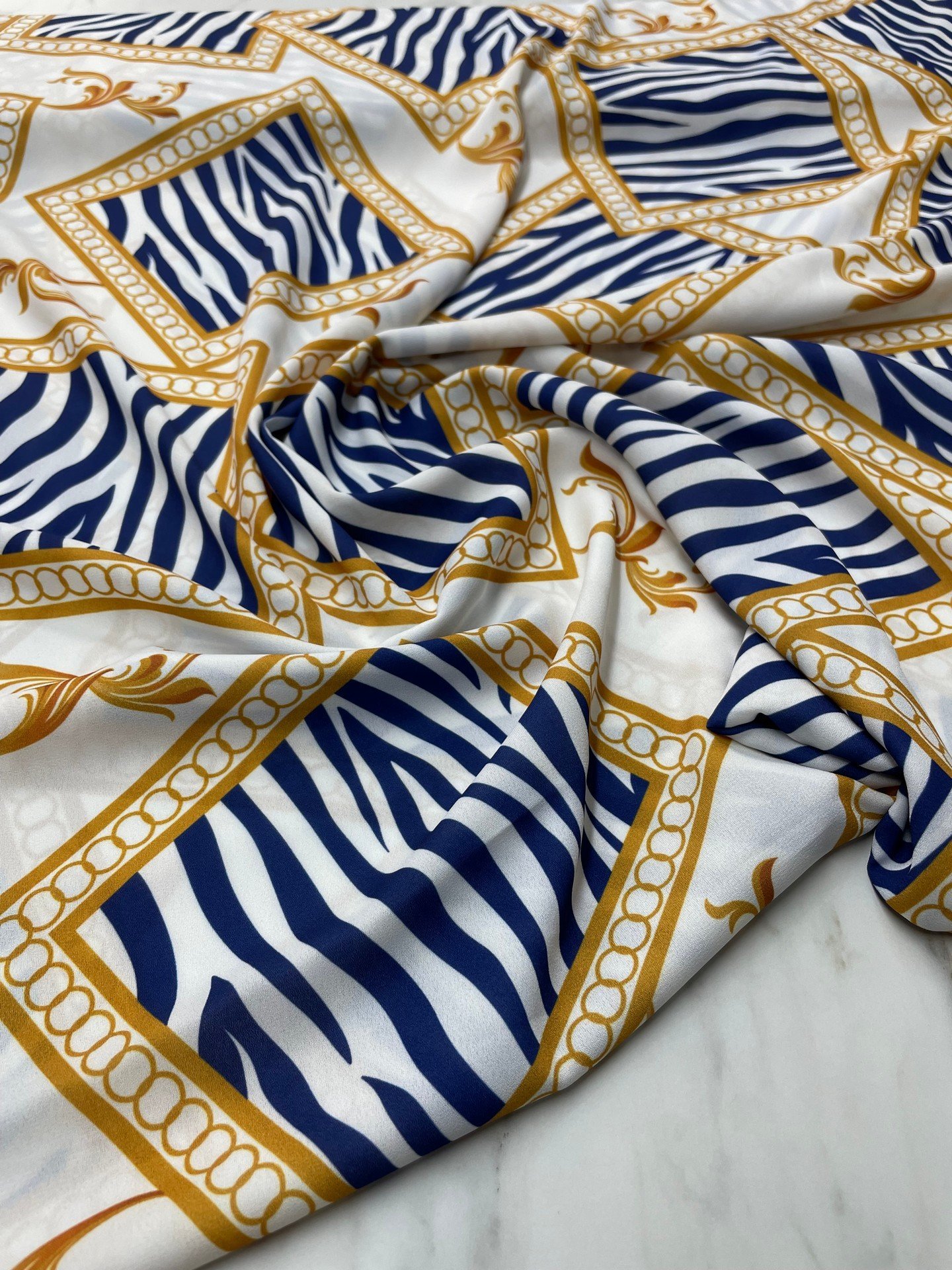 Zebra Detaylı Kareli Desen Elbiselik Gömleklik Krep Kumaş
