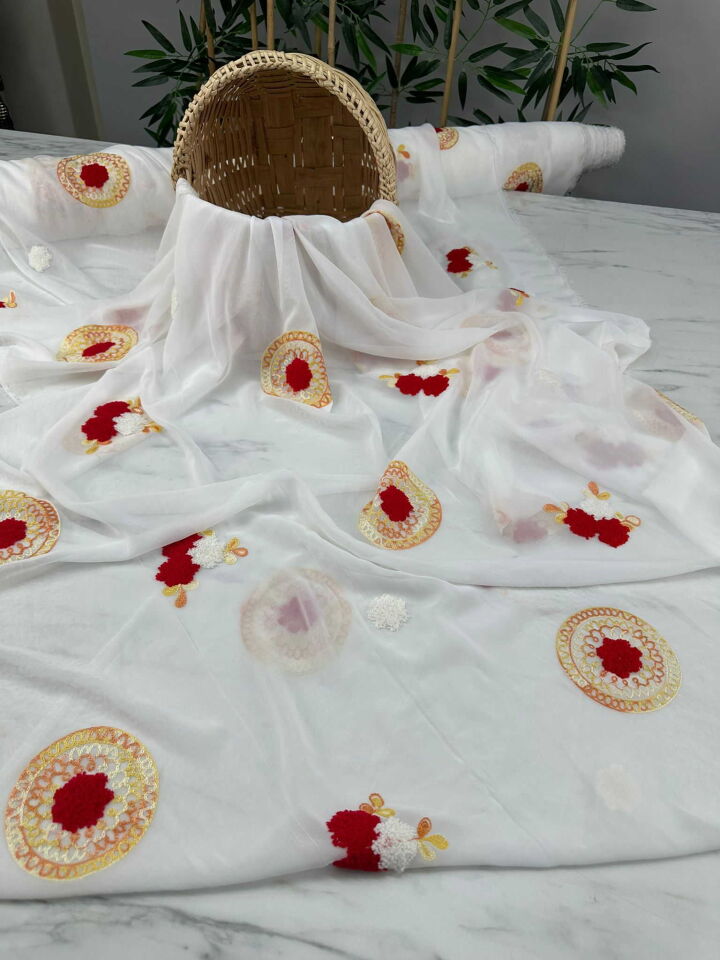 Lili İşleme Şifon