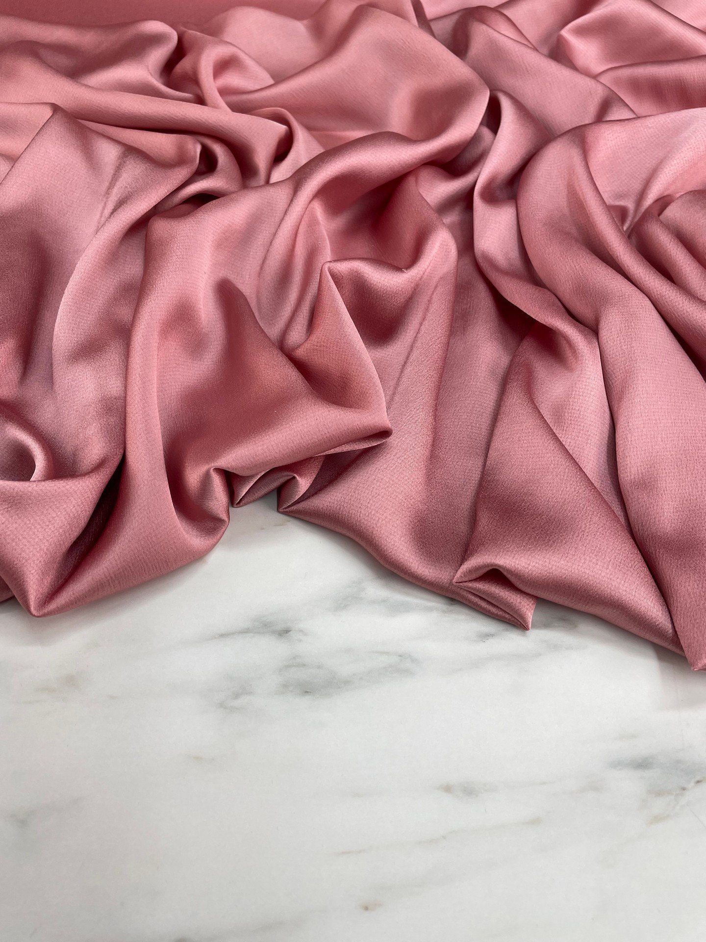 Düz Elbiselik İpek Saten Kumaş