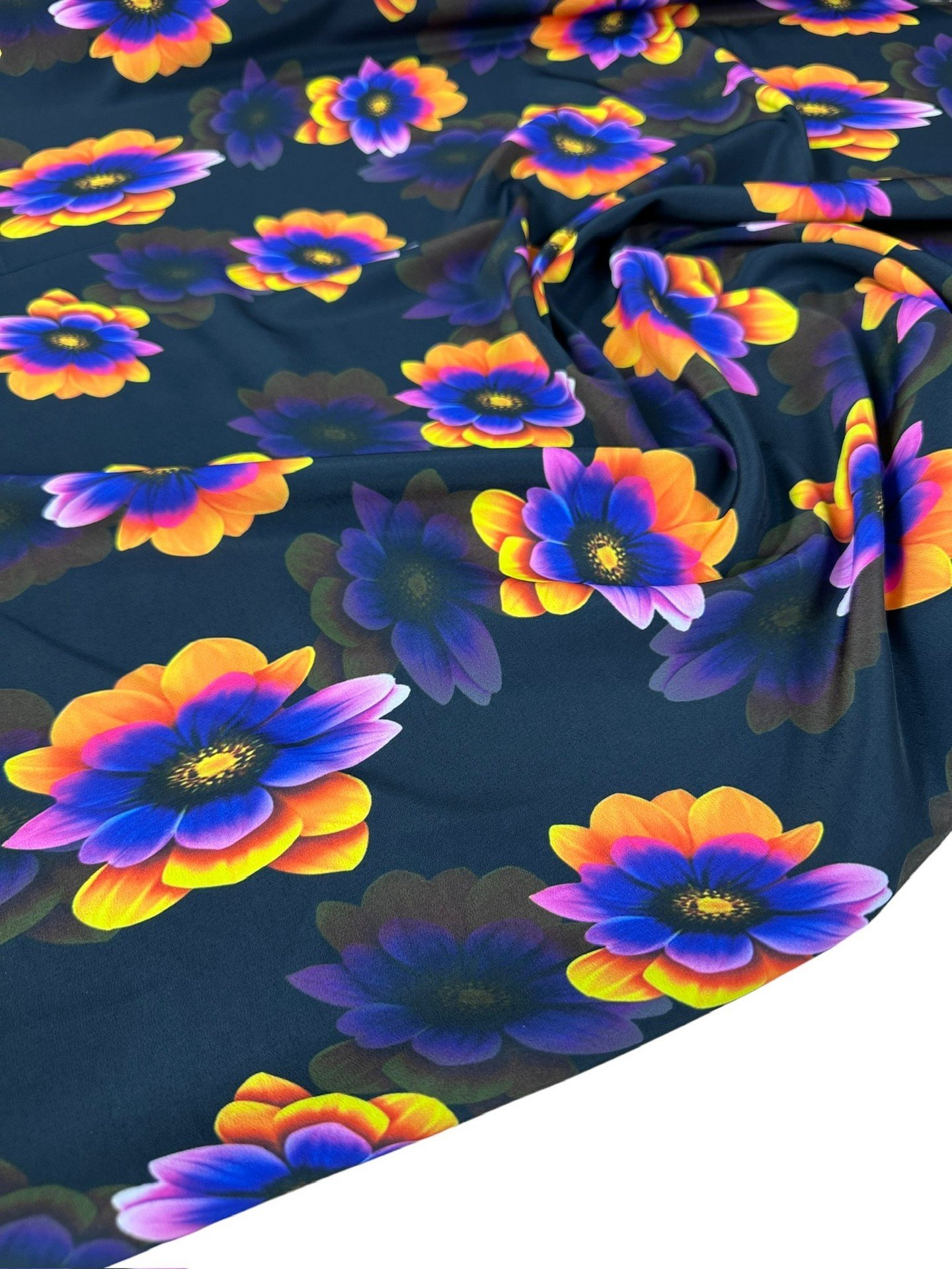 Geranium Desen Elbiselik Gömleklik Krep Kumaş