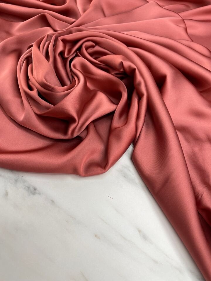 Somon Düz Elbiselik İpek Saten Kumaş